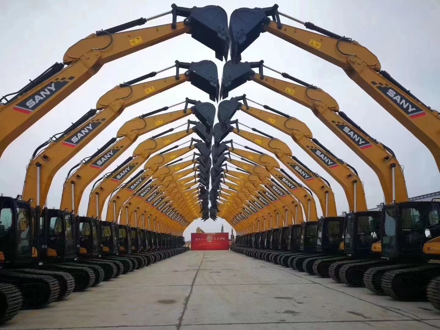 商丘挖掘机培训造型